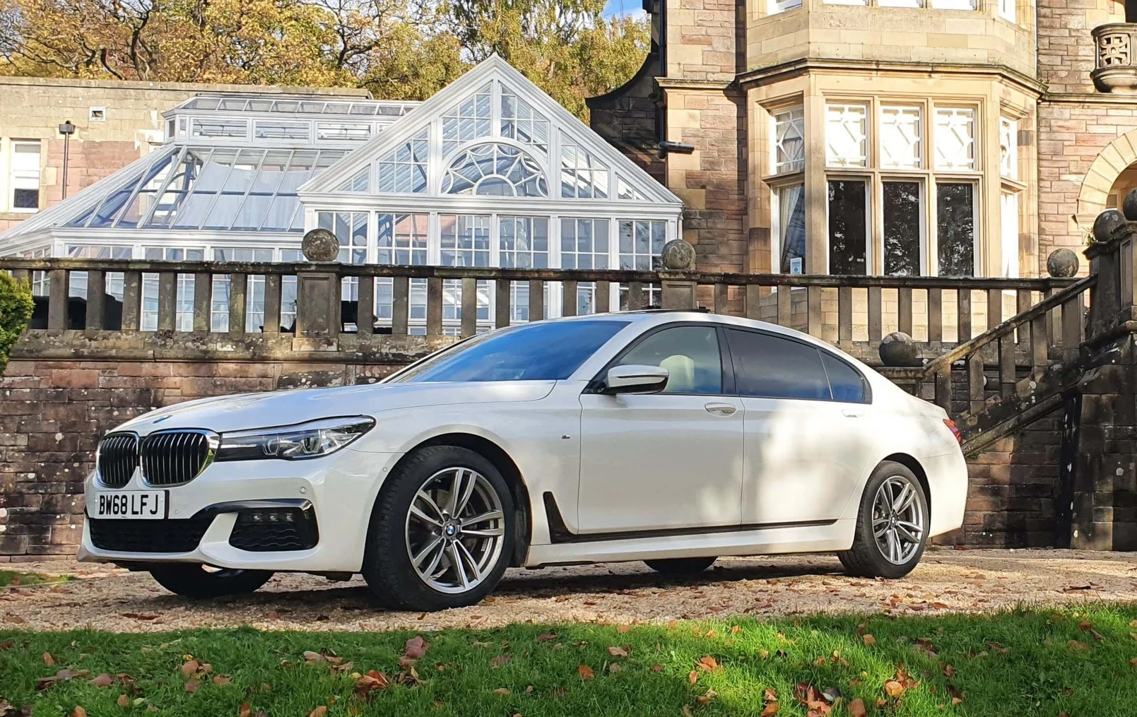 wthite bmw profile picture